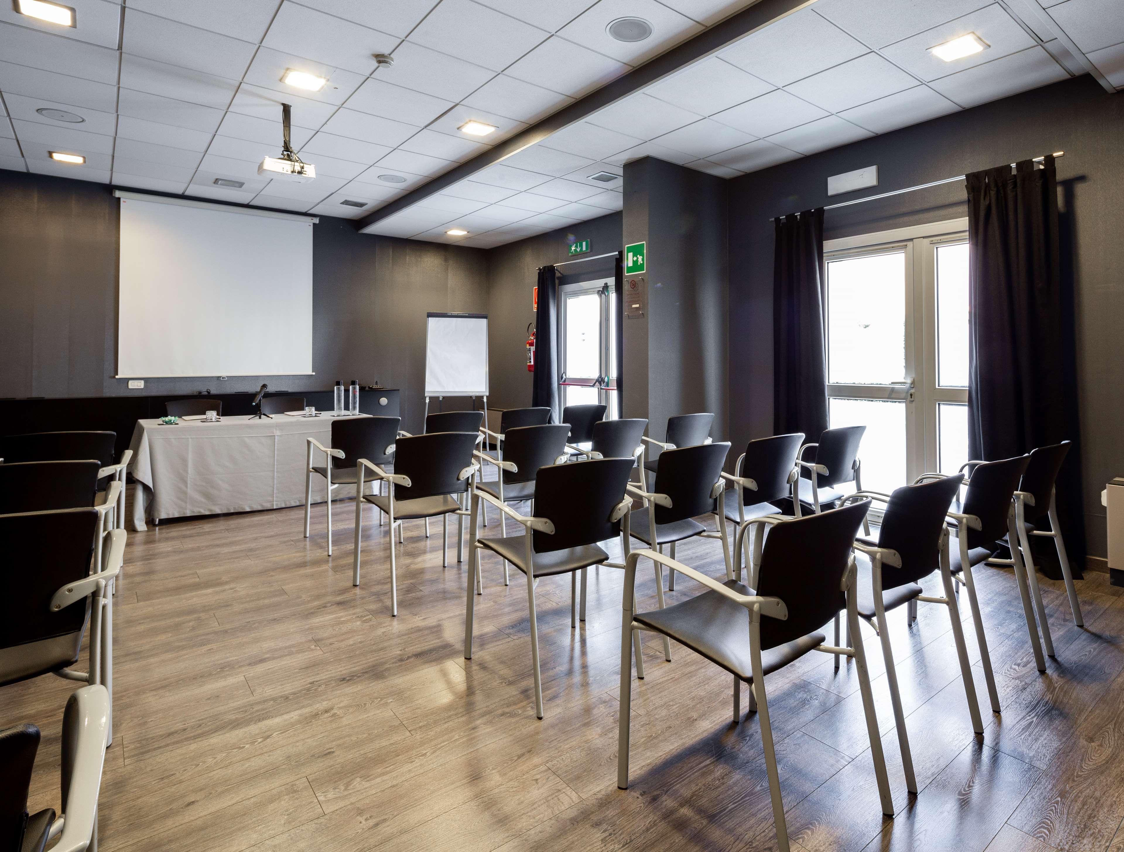 The Aries Hotel Vicenza Esterno foto