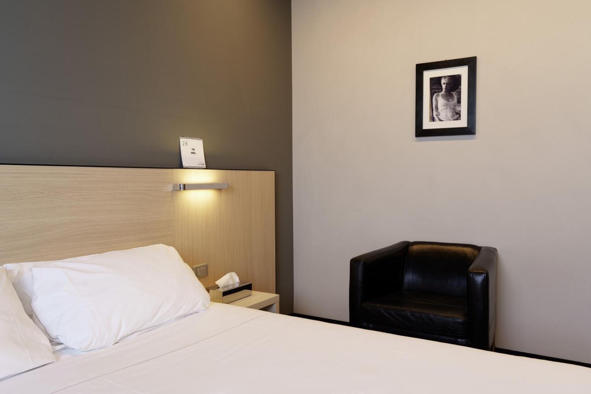 The Aries Hotel Vicenza Esterno foto