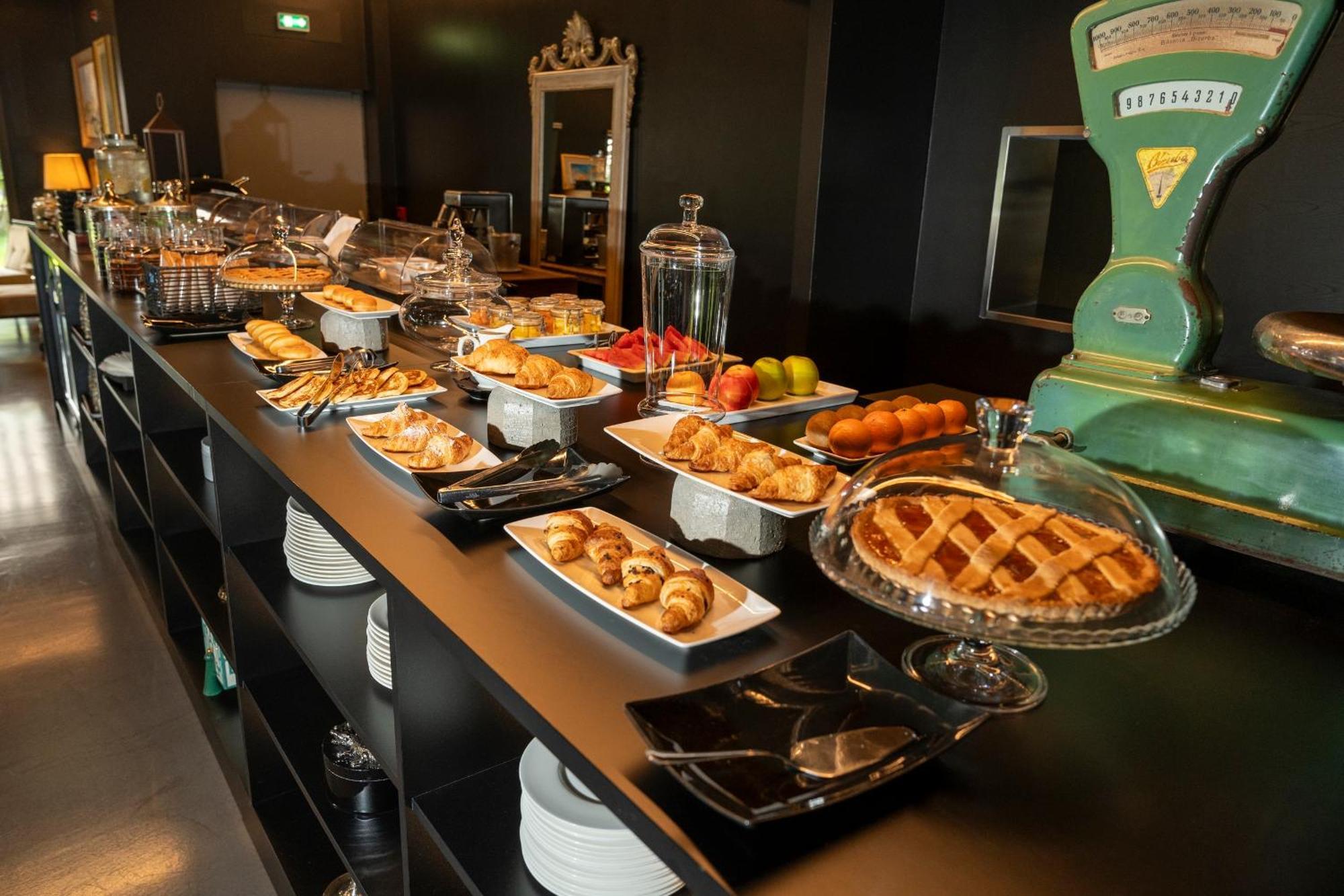 The Aries Hotel Vicenza Esterno foto